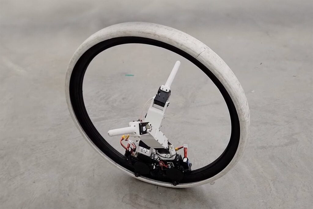 Inspired by Star Wars, the monocycle Ringbot rolls on a round body, and steers deftly with its extendable legs. Images courtesy University of Illinois Urbana-Champaign